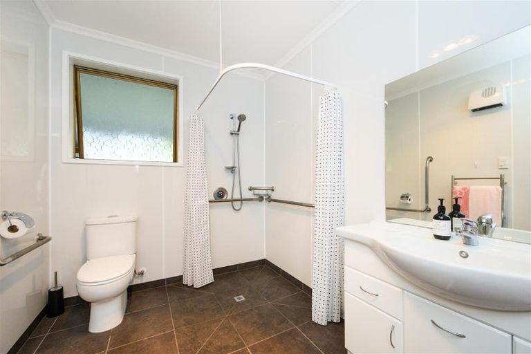 Photo of property in 6 Flower Street, Bulls, 4818