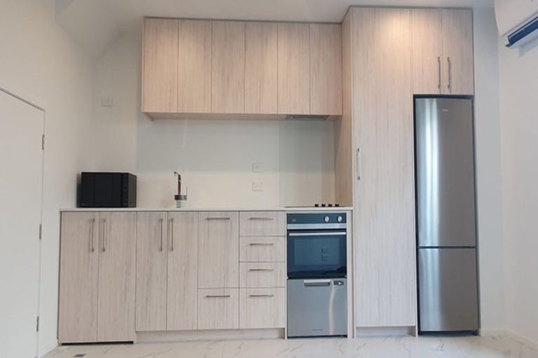 Photo of property in 2/38 Aberdeen Street, Christchurch Central, Christchurch, 8013