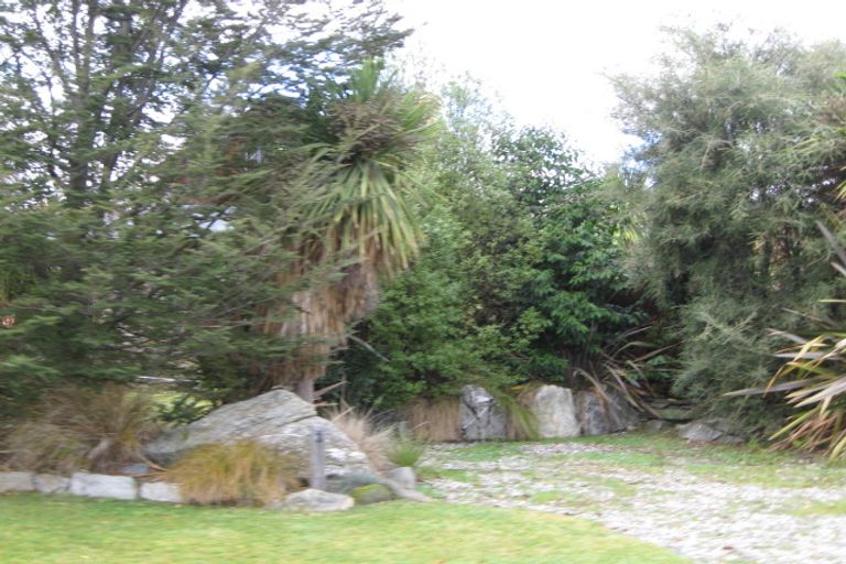 Photo of property in 2 Lindsay Place, Wanaka, 9305
