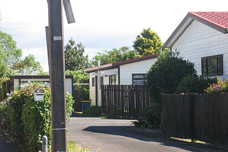 Photo of property in 2/16 Koromiko Street, New Lynn, Auckland, 0600