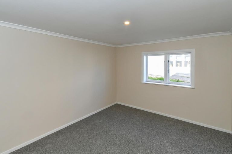 Photo of property in 1/72 Clevedon Road, Papakura, 2110