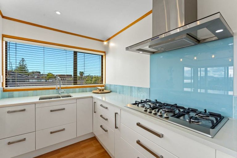 Photo of property in 57 Rosario Crescent, Red Beach, 0932