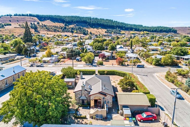 Photo of property in 9 Blyth Street, Clyde, 9330