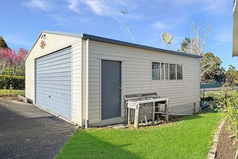 Photo of property in 2 Meadows Lane, Huntly, 3700