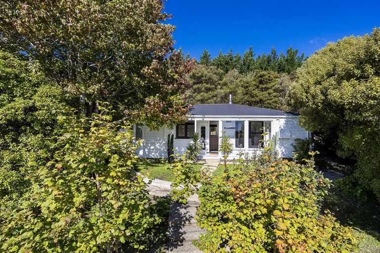 Photo of property in 112 Doctors Point Road, Waitati, 9085