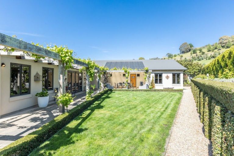 Photo of property in 99 Kent Terrace, Taradale, Napier, 4112