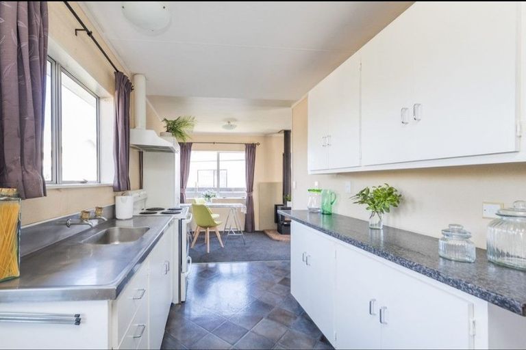 Photo of property in 19b Hilton Grove, Kelvin Grove, Palmerston North, 4414