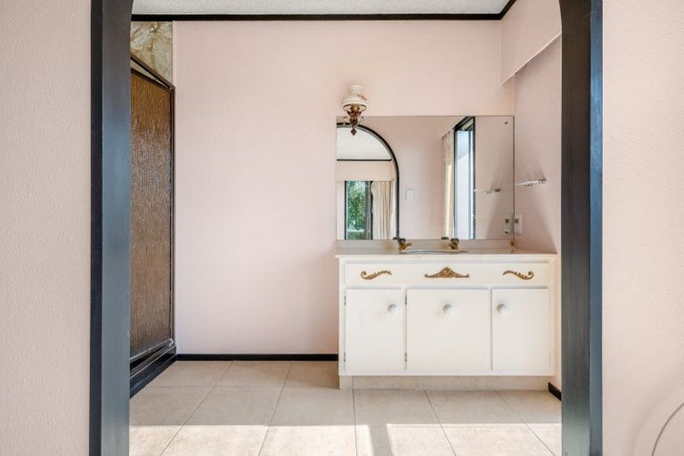 Photo of property in 5 Pohutukawa Drive, Pukete, Hamilton, 3200