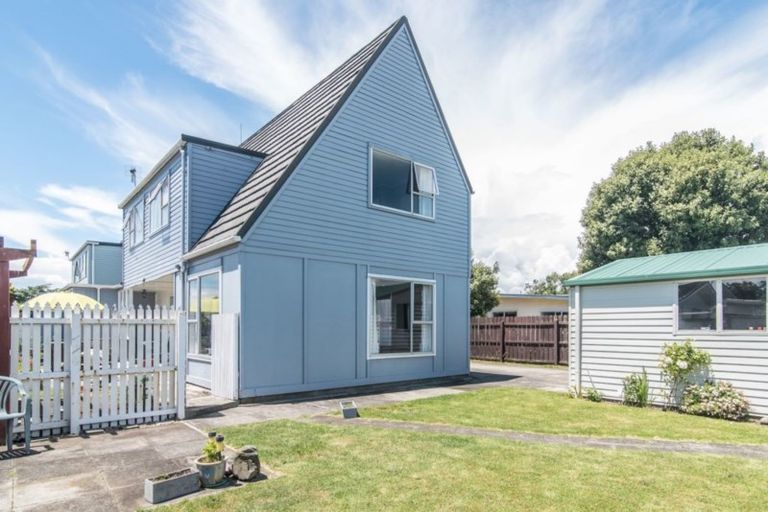 Photo of property in 24b Mahana Road, Paraparaumu Beach, Paraparaumu, 5032