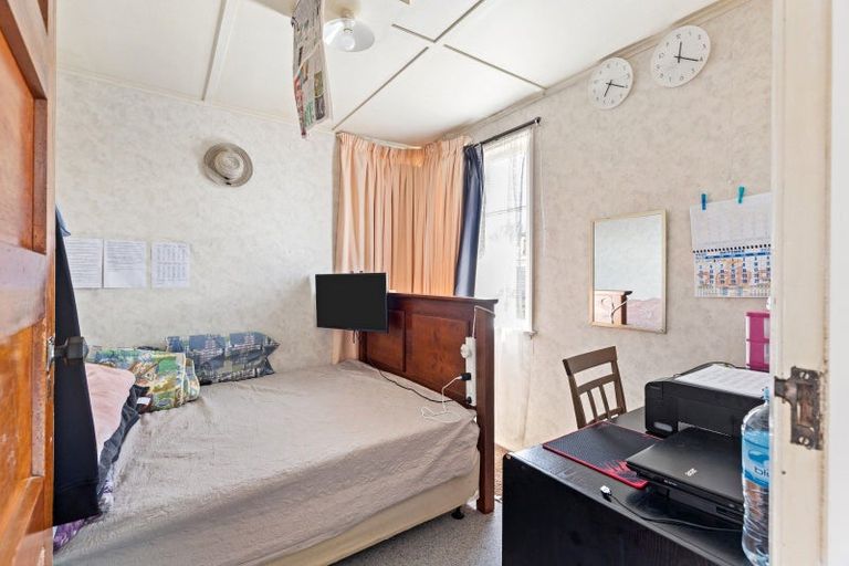 Photo of property in 52 Cuba Street, Marton, 4710