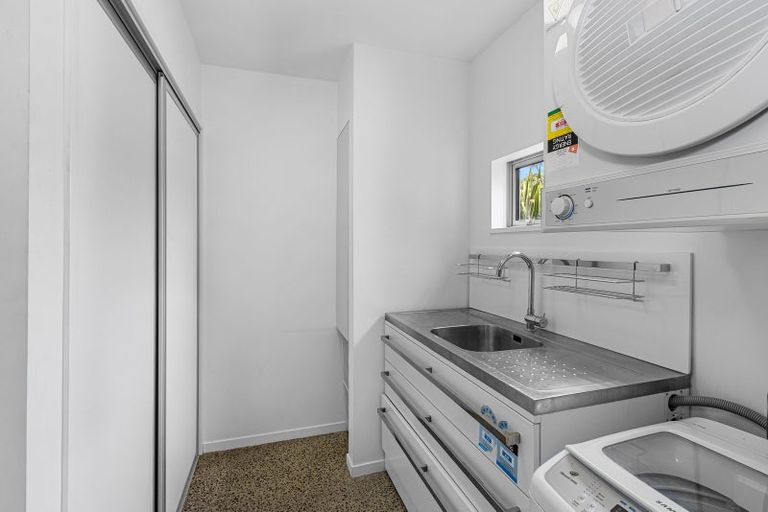 Photo of property in 21a Guildford Street, Burnside, Christchurch, 8053