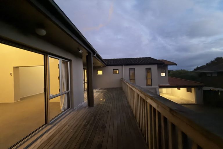 Photo of property in 113 Redoubt Road, Goodwood Heights, Auckland, 2105