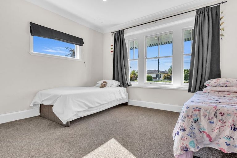 Photo of property in 1106 Caroline Road, Mayfair, Hastings, 4122