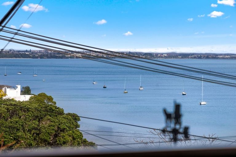 Photo of property in 39 Neptune Avenue, Beach Haven, Auckland, 0626