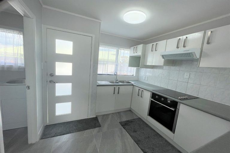 Photo of property in 2/58 Henwood Road, Mangere East, Auckland, 2024