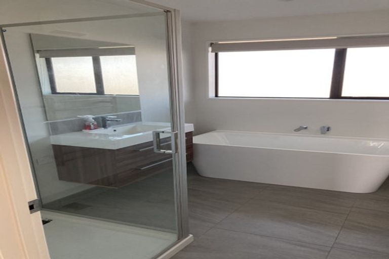 Photo of property in 1 Merino Crescent, Amberley, 7410