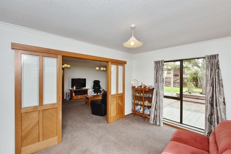 Photo of property in 23 Derenzy Place, Avonhead, Christchurch, 8042