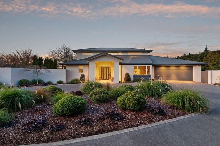 Photo of property in 11 Logan Close, Prebbleton, 7604