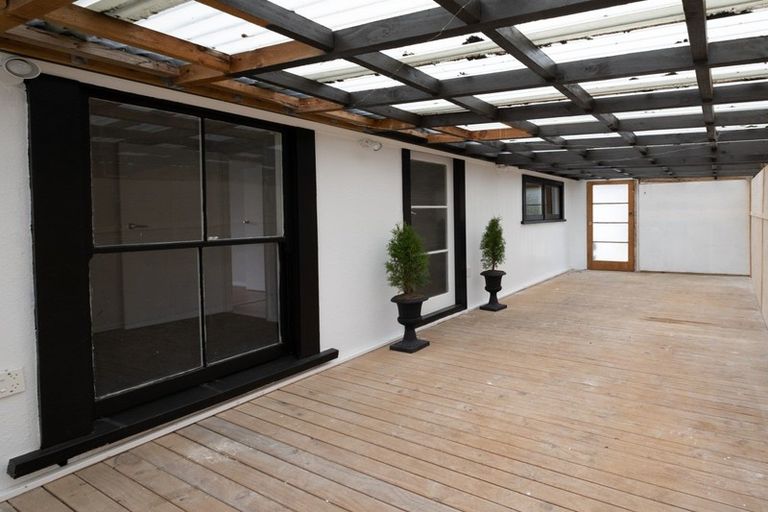 Photo of property in 1a Ropata Street, Hawera, 4610