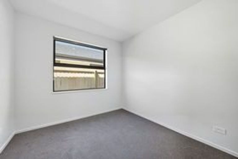 Photo of property in 89 Bill Hammond Drive, Belfast, 8051