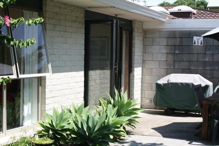 Photo of property in 35b Tay Street, Mount Maunganui, 3116