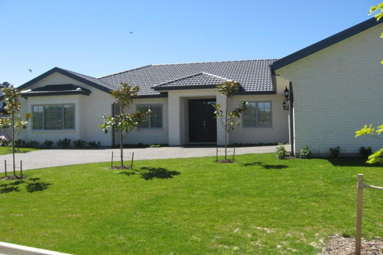 Photo of property in 40 Glen Oaks Drive, Northwood, Christchurch, 8051