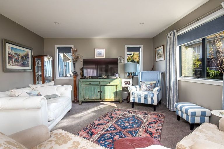 Photo of property in 14b Scotland Street, Roxburgh, 9500