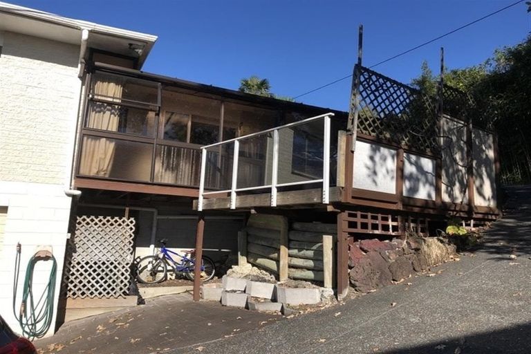 Photo of property in 1/147 Ocean View Road, Hillcrest, Auckland, 0627