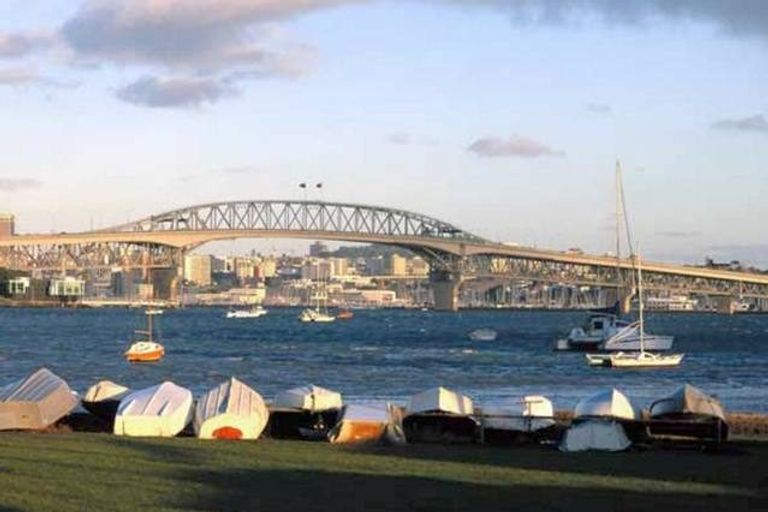 Photo of property in 14a Glade Place, Birkenhead, Auckland, 0626