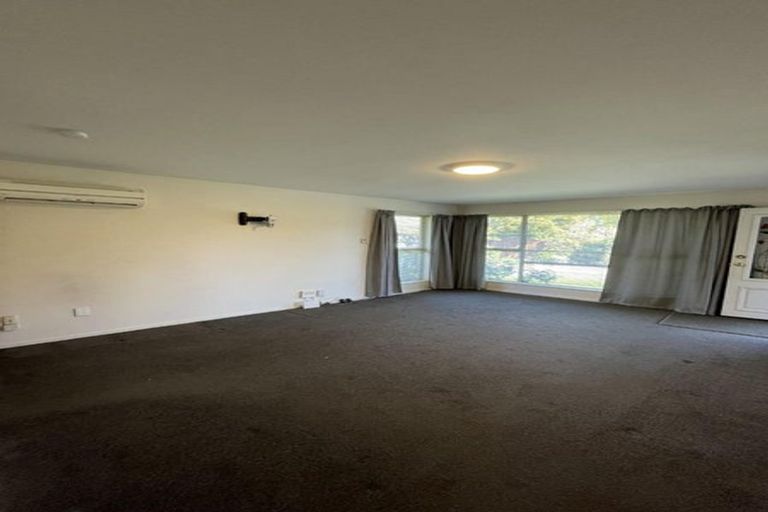 Photo of property in 1/23 Dovedale Avenue, Ilam, Christchurch, 8041