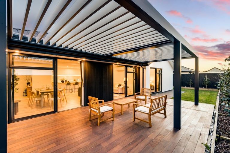 Photo of property in 11 Tulett Park Drive, Casebrook, Christchurch, 8051