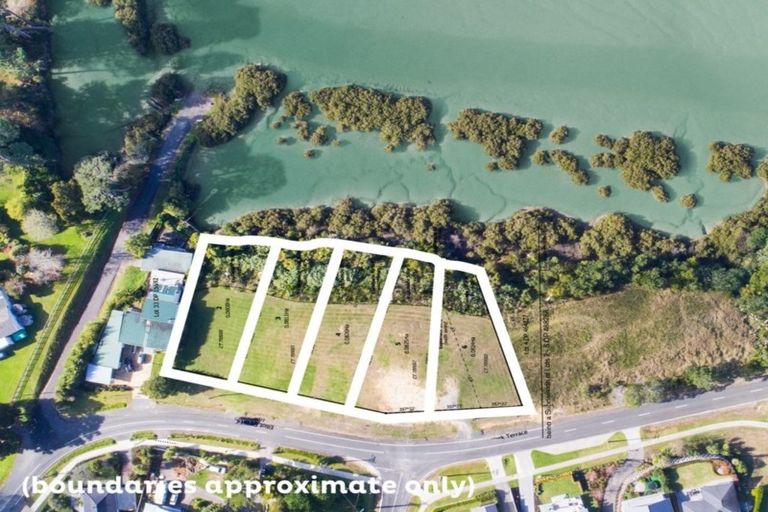 Photo of property in 35 Elliot Street, Riverhead, 0820