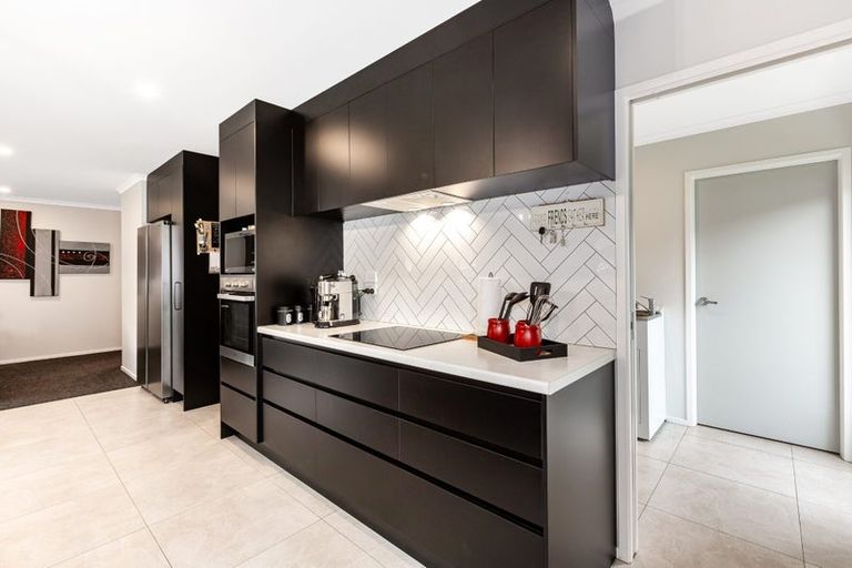 Photo of property in 29 Topsail Way, Whitby, Porirua, 5024