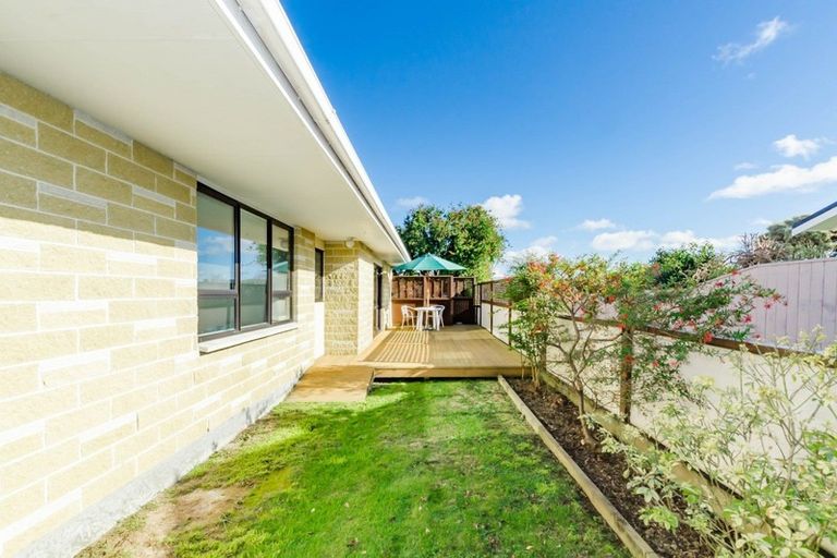 Photo of property in 3 Matai Street, Waikanae, 5036