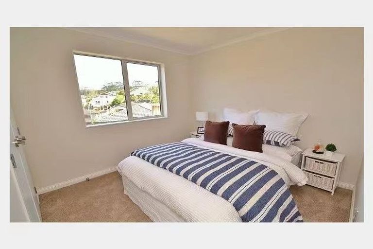 Photo of property in 42 San Prospero Crescent, Henderson, Auckland, 0612