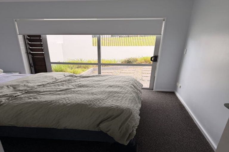 Photo of property in 5e/71 Spencer Road, Oteha, Auckland, 0632