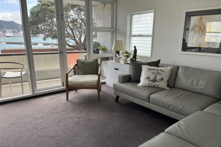 Photo of property in 130u1 Oriental Parade, Oriental Bay, Wellington, 6011
