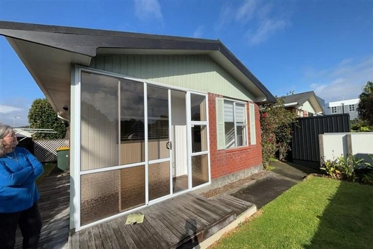 Photo of property in 364 Devon Street East, Strandon, New Plymouth, 4312