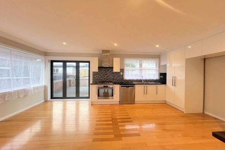 Photo of property in 66 O'halloran Road, Howick, Auckland, 2014