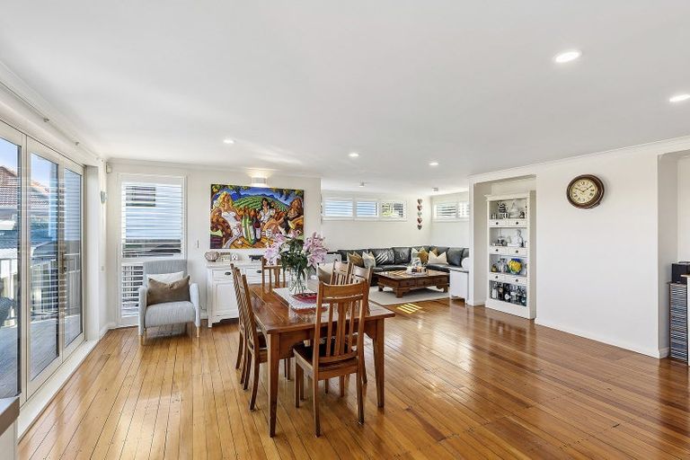 Photo of property in 14 Corlett Road, Plimmerton, Porirua, 5026