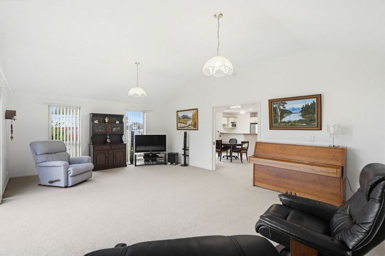 Photo of property in 13 Robert Coup Road, Kaiapoi, 7630