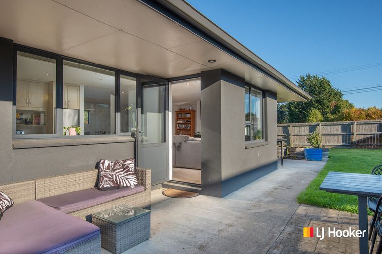 Photo of property in 1 White Hart Lane, Mosgiel, 9024