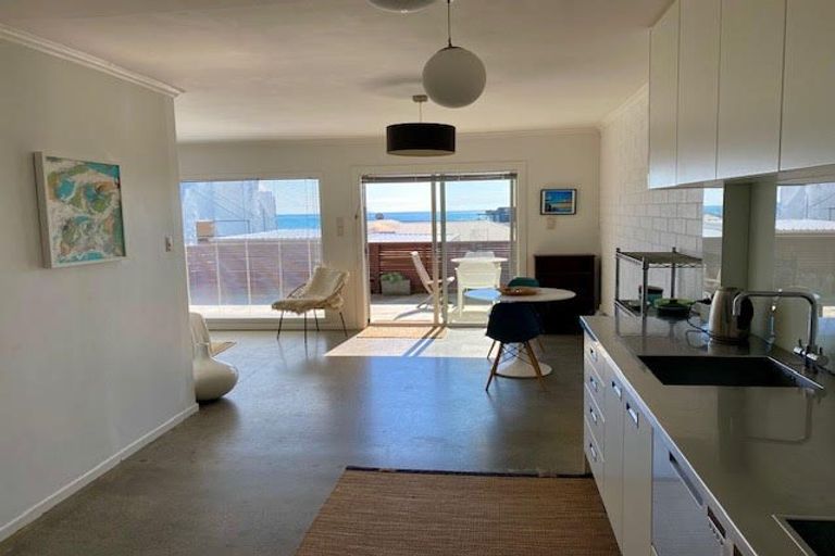 Photo of property in 3/23a Hamblyn Street, Strandon, New Plymouth, 4312