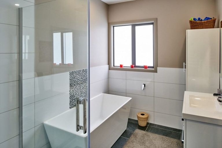 Photo of property in 9 Richard Street, Titahi Bay, Porirua, 5022