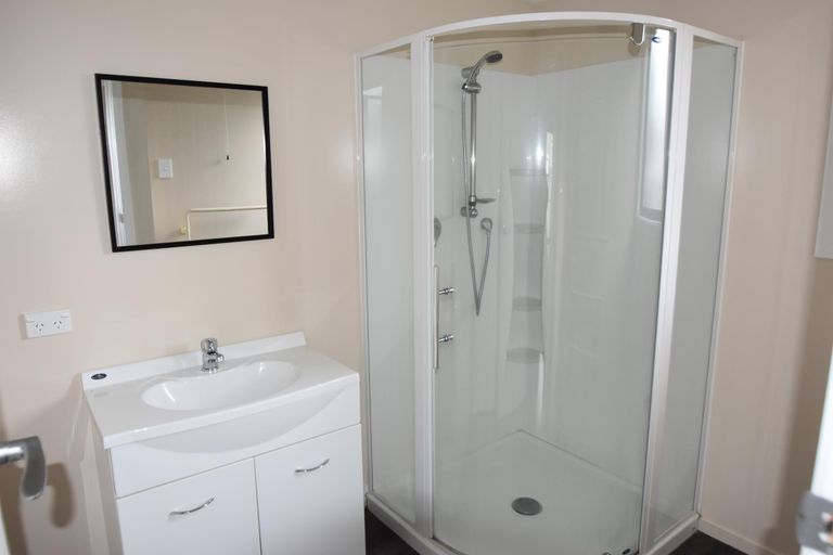 Photo of property in 18 Simons Street, Twizel, 7901