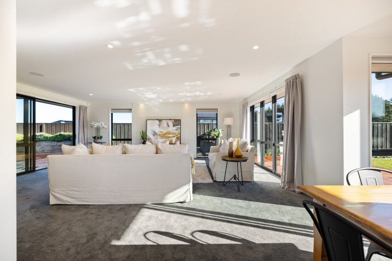 Photo of property in 8 Plover Avenue, Amberley, 7410