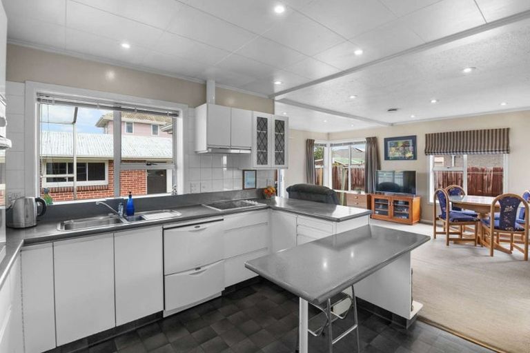 Photo of property in 39 Mountfort Street, Spreydon, Christchurch, 8024