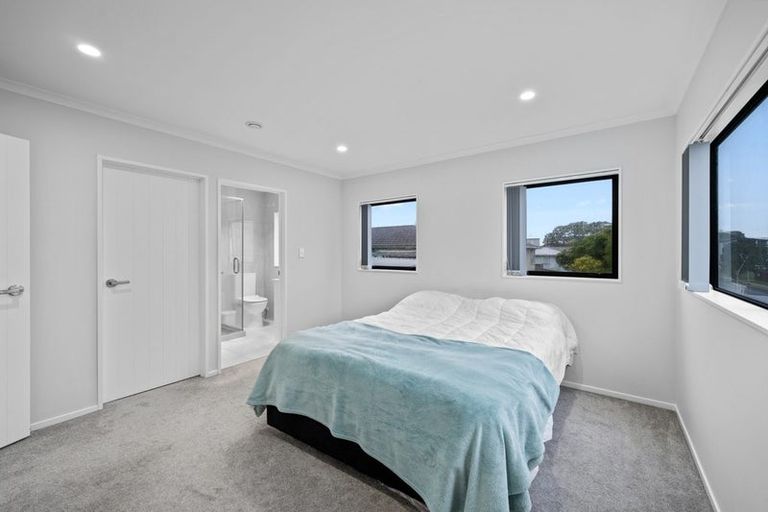 Photo of property in 145 Wordsworth Road, Manurewa, Auckland, 2102