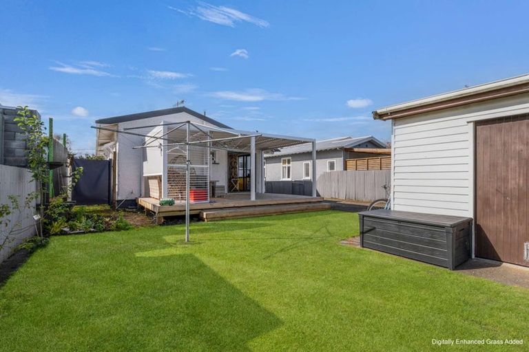 Photo of property in 17 Spier Street, Aramoho, Whanganui, 4500