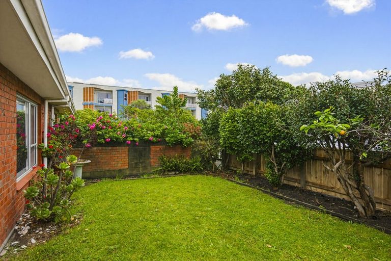 Photo of property in 7b Howell Road, Paraparaumu Beach, Paraparaumu, 5032